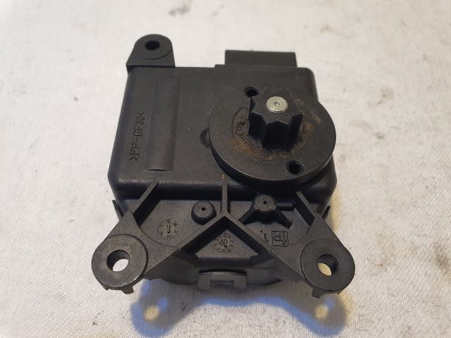 bontott RENAULT SCÉNIC II Fűtés Állító Motor