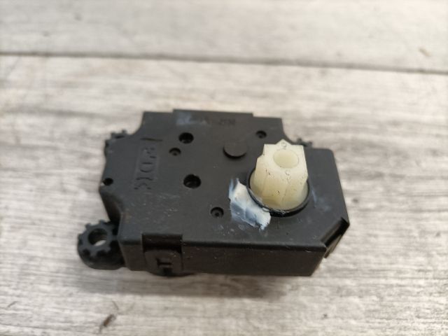 bontott RENAULT SCÉNIC II Fűtés Állító Motor