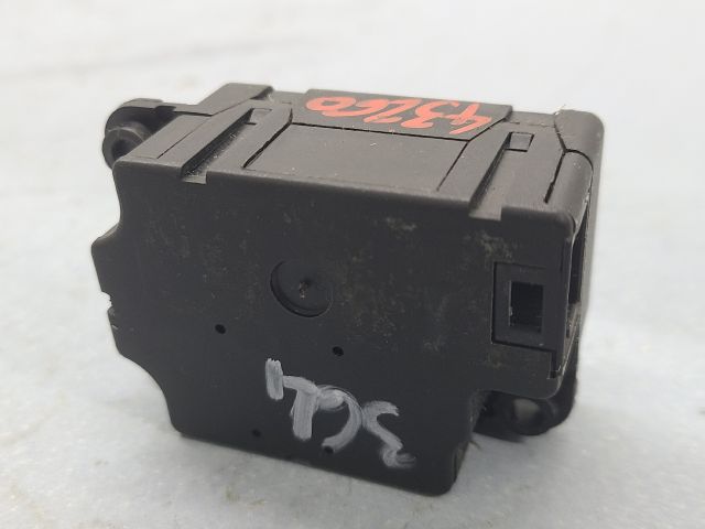 bontott RENAULT SCÉNIC II Fűtés Állító Motor