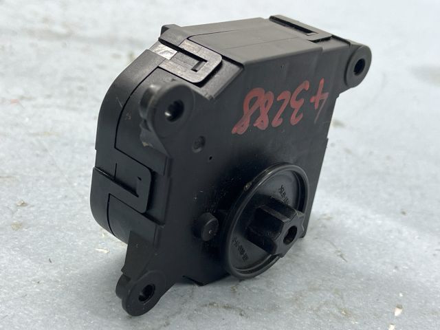 bontott RENAULT SCÉNIC II Fűtés Állító Motor