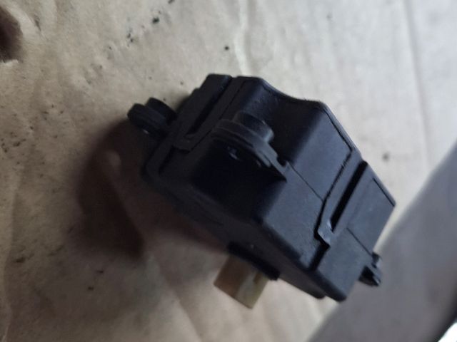 bontott RENAULT SCÉNIC II Fűtés Állító Motor