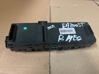 bontott RENAULT SCÉNIC II Fűtéskapcsoló (digit klímás)