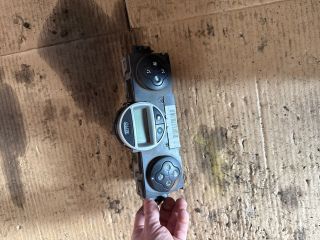 bontott RENAULT SCÉNIC II Fűtéskapcsoló (digit klímás)