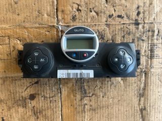 bontott RENAULT SCÉNIC II Fűtéskapcsoló (digit klímás)