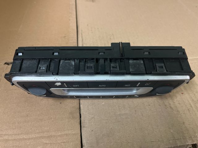 bontott RENAULT SCÉNIC II Fűtéskapcsoló (digit klímás)