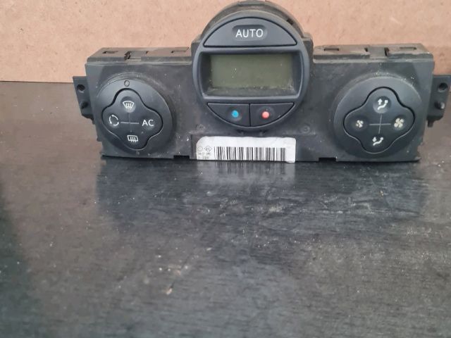 bontott RENAULT SCÉNIC II Fűtéskapcsoló (digit klímás)