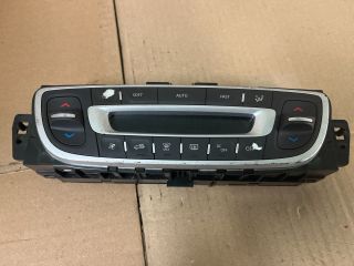 bontott RENAULT SCÉNIC II Fűtéskapcsoló (digit klímás)