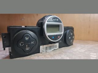 bontott RENAULT SCÉNIC II Fűtéskapcsoló (digit klímás)