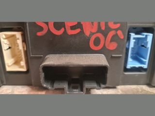 bontott RENAULT SCÉNIC II Fűtéskapcsoló (digit klímás)