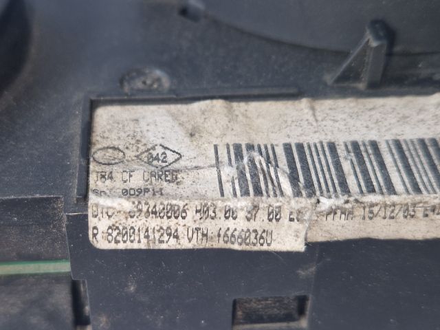 bontott RENAULT SCÉNIC II Fűtéskapcsoló (digit klímás)