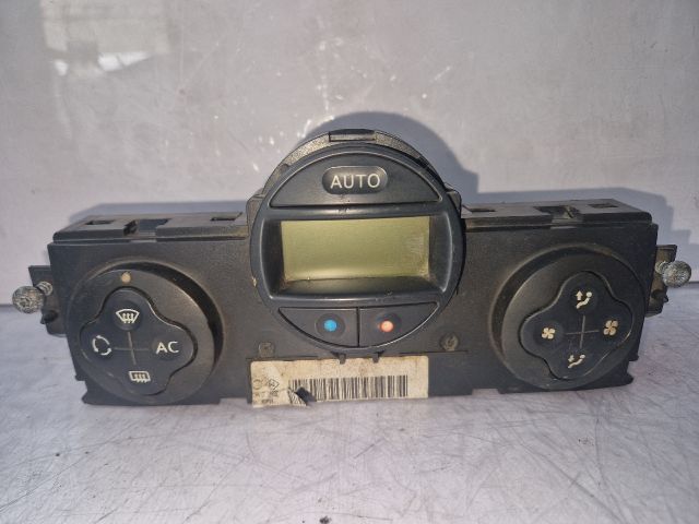 bontott RENAULT SCÉNIC II Fűtéskapcsoló (digit klímás)