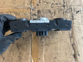 bontott RENAULT SCÉNIC II Fűtéskapcsoló (digit klímás)