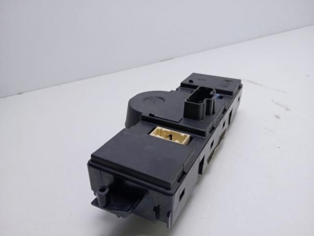 bontott RENAULT SCÉNIC II Fűtéskapcsoló (manuális klímás)