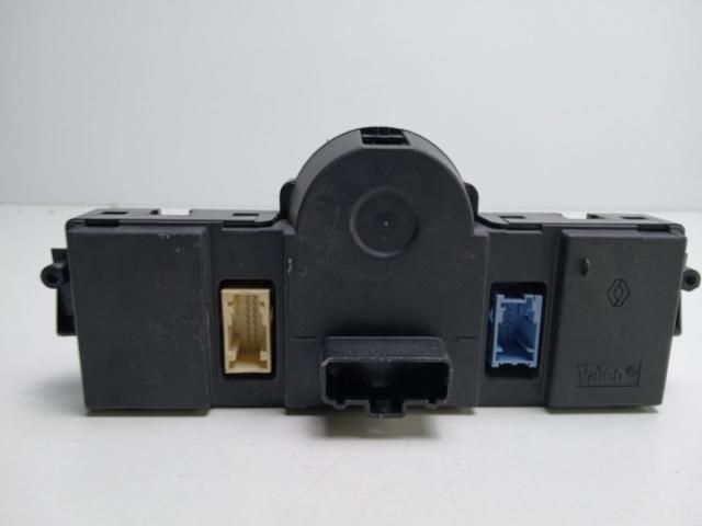 bontott RENAULT SCÉNIC II Fűtéskapcsoló (manuális klímás)