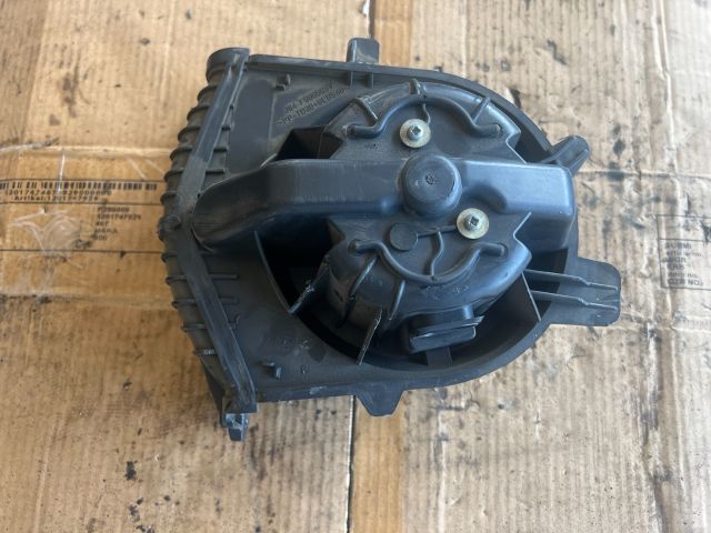 bontott RENAULT SCÉNIC II Fűtőmotor (Klímás)