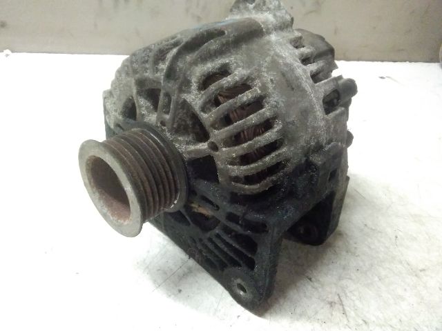 bontott RENAULT SCÉNIC II Generátor