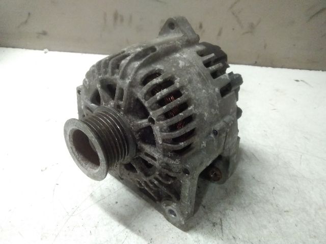 bontott RENAULT SCÉNIC II Generátor