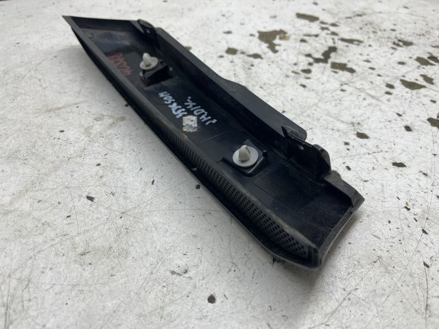 bontott RENAULT SCÉNIC II Hátsó Szélvédő Díszléc