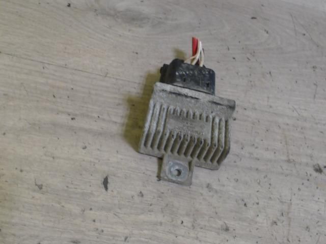 bontott RENAULT SCÉNIC II Izzító Relé