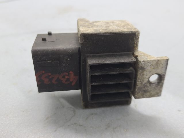 bontott RENAULT SCÉNIC II Izzító Relé