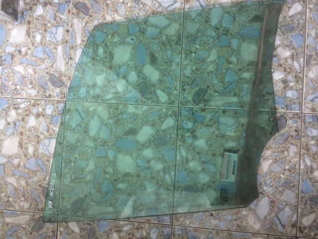 bontott RENAULT SCÉNIC II Jobb első Ablak