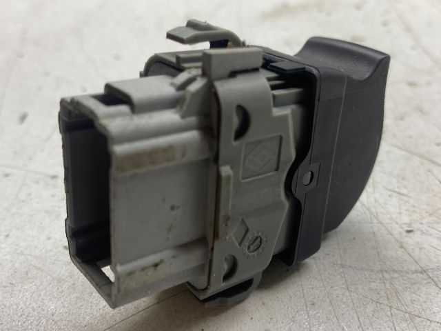 bontott RENAULT SCÉNIC II Jobb első Ablakemelő Kapcsoló