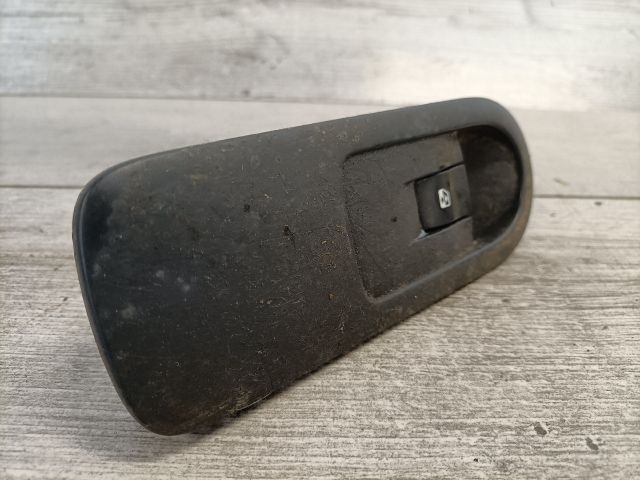 bontott RENAULT SCÉNIC II Jobb első Ablakemelő Kapcsoló