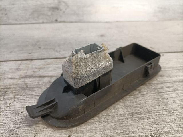 bontott RENAULT SCÉNIC II Jobb első Ablakemelő Kapcsoló