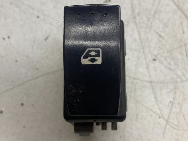 bontott RENAULT SCÉNIC II Jobb első Ablakemelő Kapcsoló