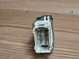 bontott RENAULT SCÉNIC II Jobb első Ablakemelő Kapcsoló