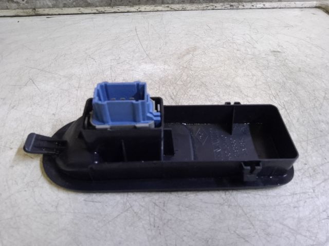 bontott RENAULT SCÉNIC II Jobb első Ablakemelő Kapcsoló