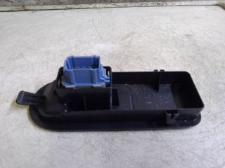 bontott RENAULT SCÉNIC II Jobb első Ablakemelő Kapcsoló