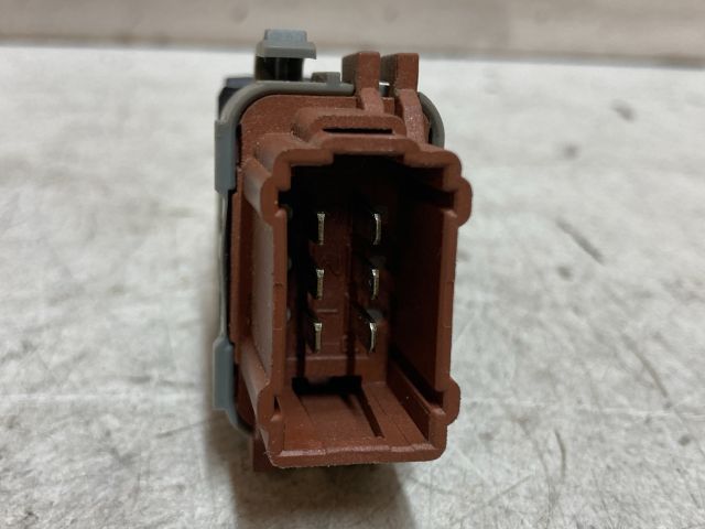 bontott RENAULT SCÉNIC II Jobb első Ablakemelő Kapcsoló