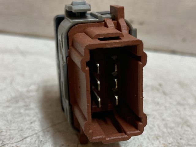 bontott RENAULT SCÉNIC II Jobb első Ablakemelő Kapcsoló