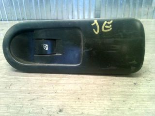 bontott RENAULT SCÉNIC II Jobb első Ablakemelő Kapcsoló