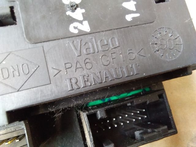 bontott RENAULT SCÉNIC II Jobb első Ablaktörlő Kar