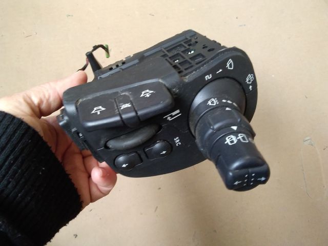 bontott RENAULT SCÉNIC II Jobb első Ablaktörlő Kar