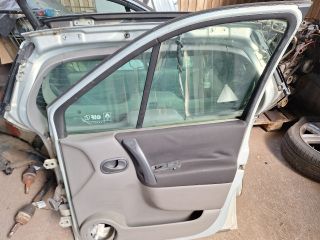 bontott RENAULT SCÉNIC II Jobb első Ajtó (Részeivel)