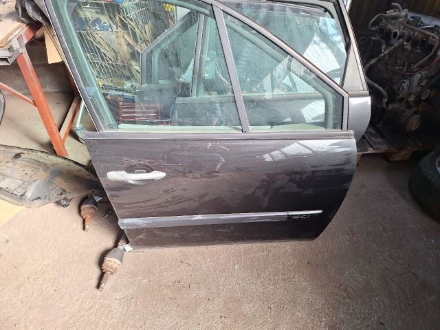 bontott RENAULT SCÉNIC II Jobb első Ajtó (Részeivel)