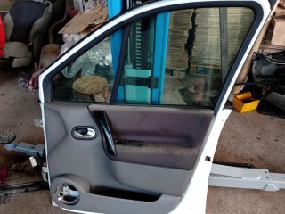 bontott RENAULT SCÉNIC II Jobb első Ajtó (Részeivel)