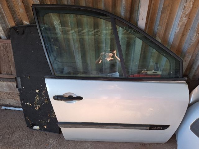 bontott RENAULT SCÉNIC II Jobb első Ajtó (Részeivel)