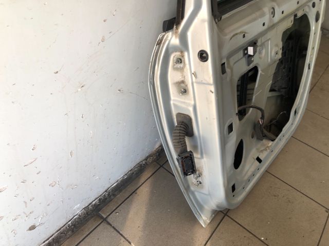 bontott RENAULT SCÉNIC II Jobb első Ajtó (Üres lemez)