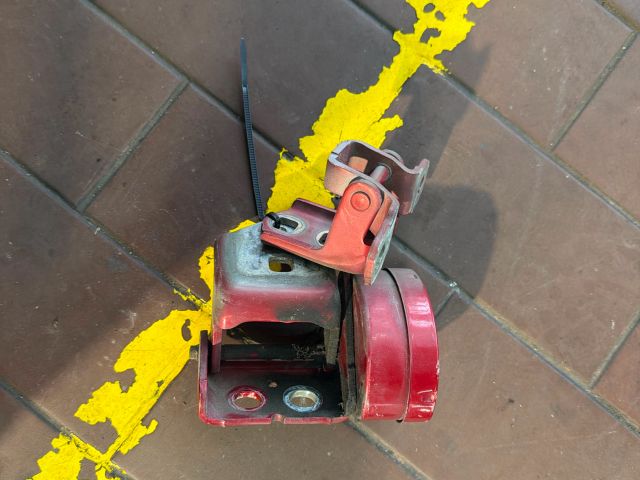 bontott RENAULT SCÉNIC II Jobb első Ajtóhatároló