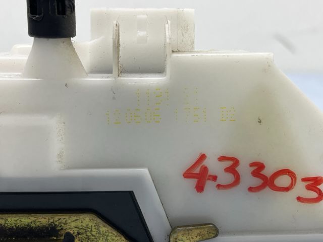 bontott RENAULT SCÉNIC II Jobb első Ajtózár