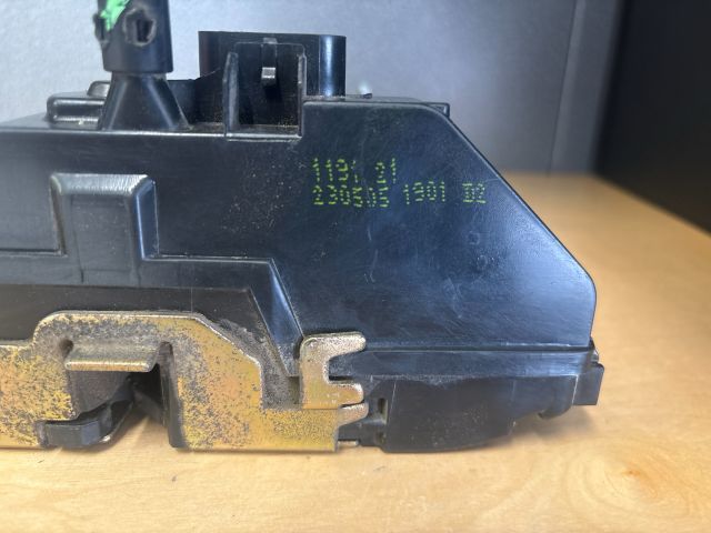 bontott RENAULT SCÉNIC II Jobb első Ajtózár