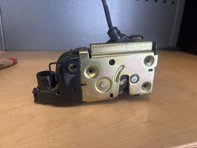 bontott RENAULT SCÉNIC II Jobb első Ajtózár