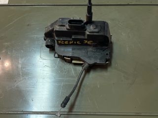 bontott RENAULT SCÉNIC II Jobb első Ajtózár