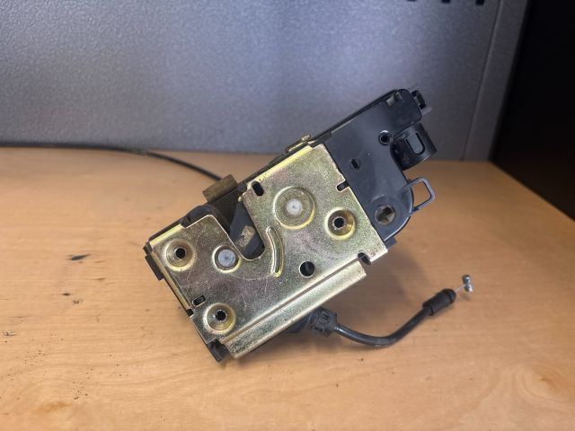 bontott RENAULT SCÉNIC II Jobb első Ajtózár