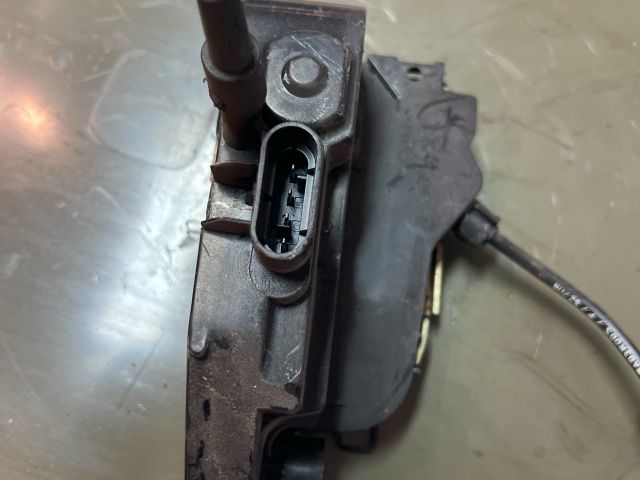 bontott RENAULT SCÉNIC II Jobb első Ajtózár