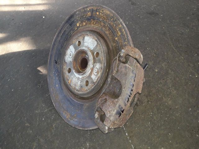 bontott RENAULT SCÉNIC II Jobb első Csonkállvány Kerékaggyal